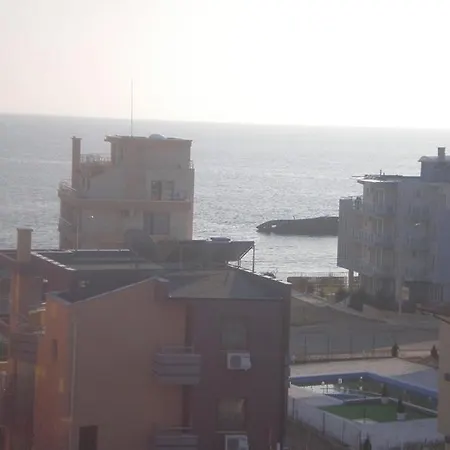 Levante Apartcomplex * نيسيبار