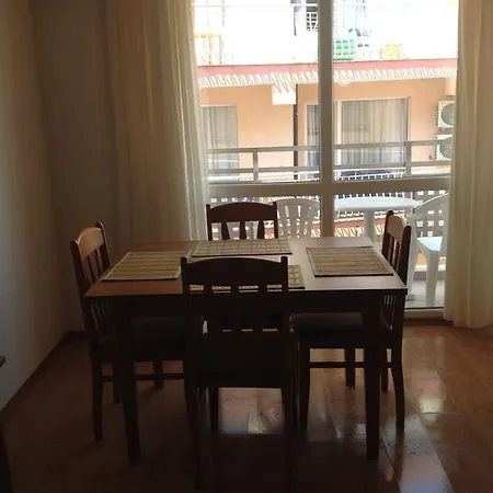 Levante Apartcomplex * 네세부르